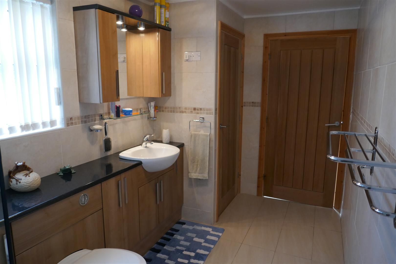 ANOTHER ROOM ASPECT
